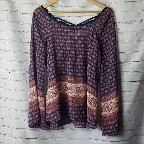 Charming Charlie Top   - Picture 1 of 4